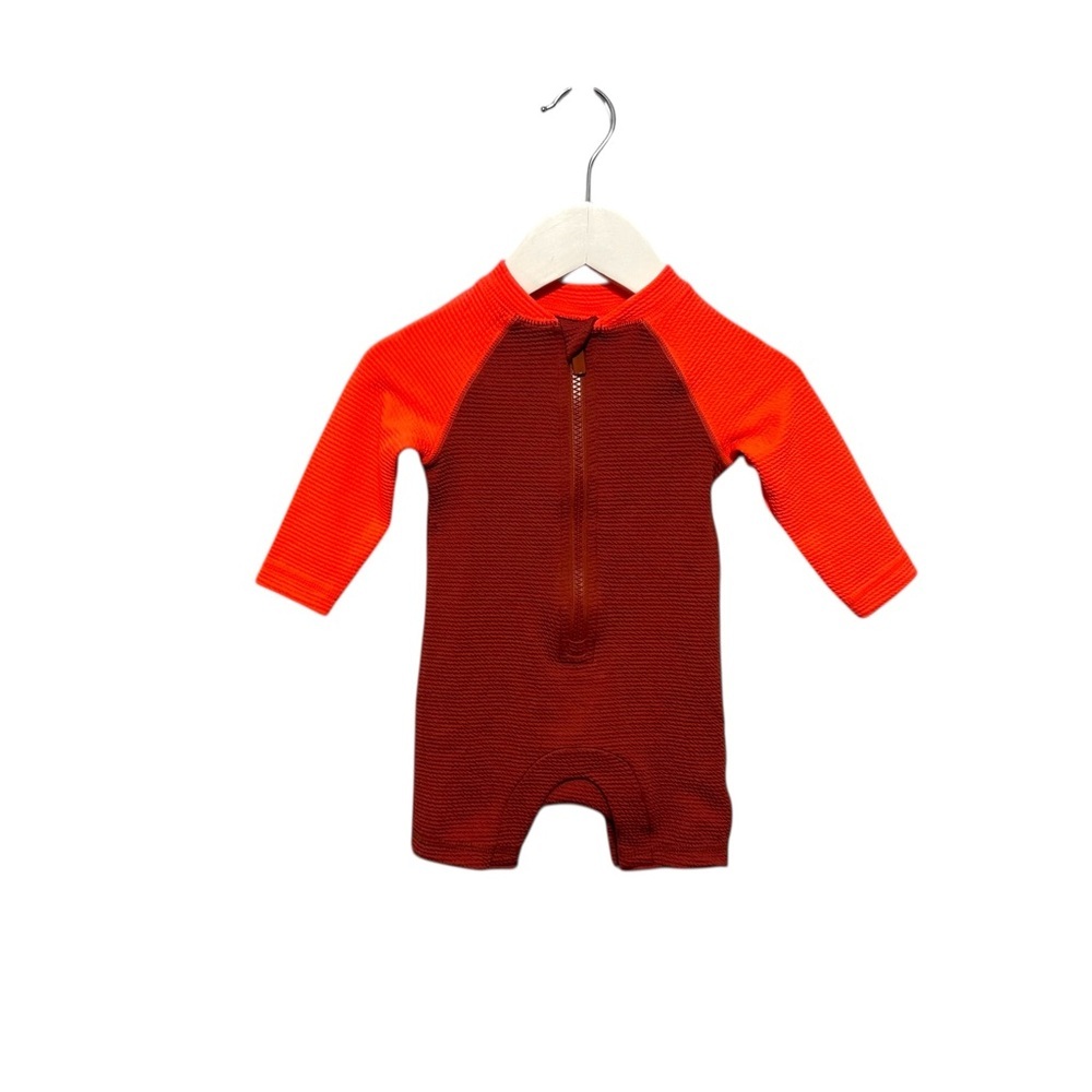⭐️ 5/$30 Old Navy Kids Swim Rashguard size 3-6 Months